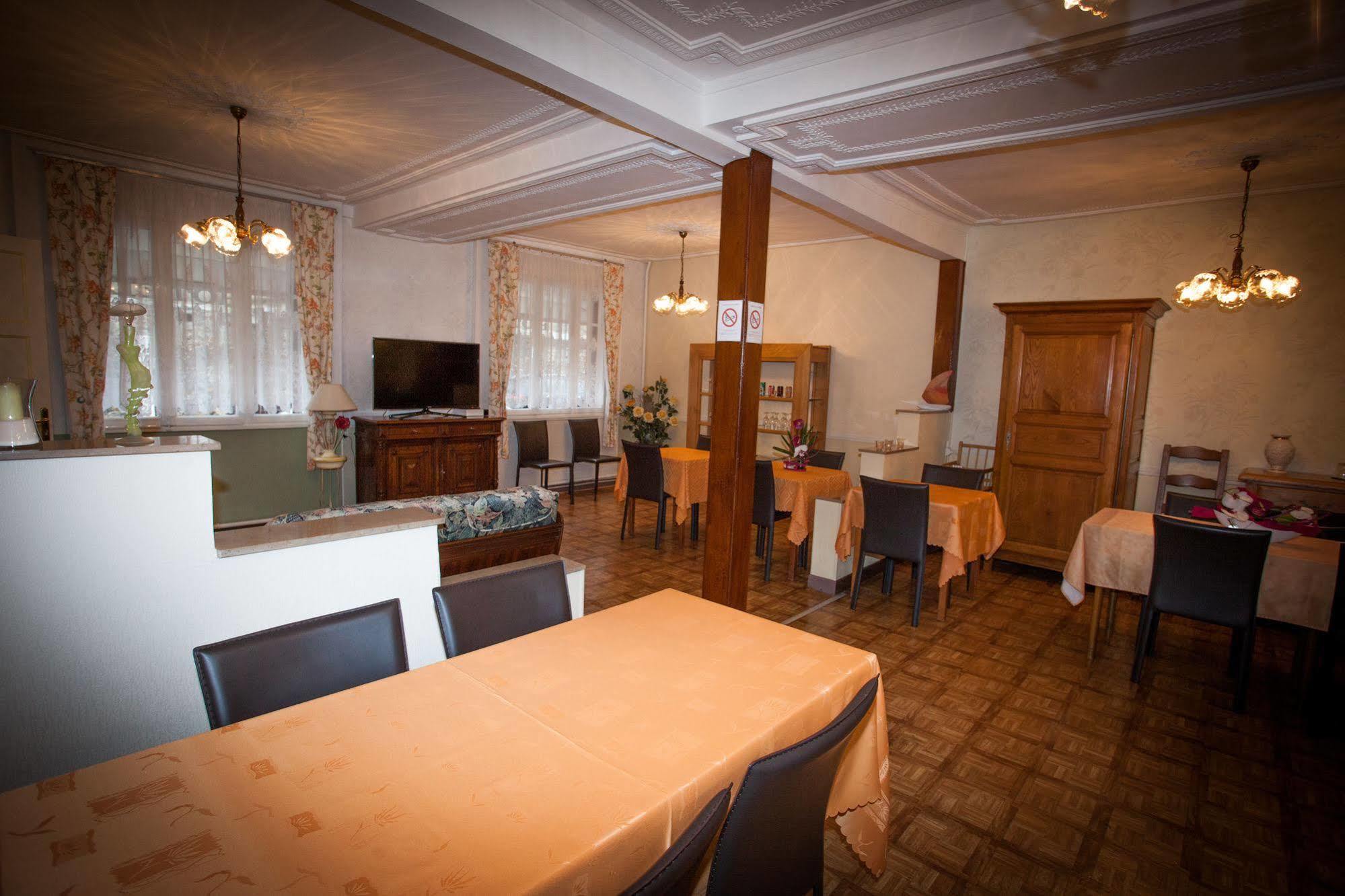 Hotel De La Cite Chalons en Champagne Bagian luar foto